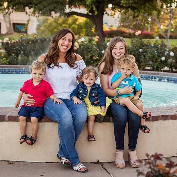 Meet your Posher, Samantha - Picture 1 of 1